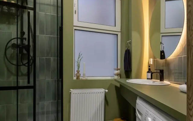 Serene 1BR Apartment in University Square