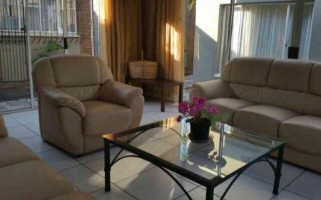 Rolls Royce Guesthouse & B&B