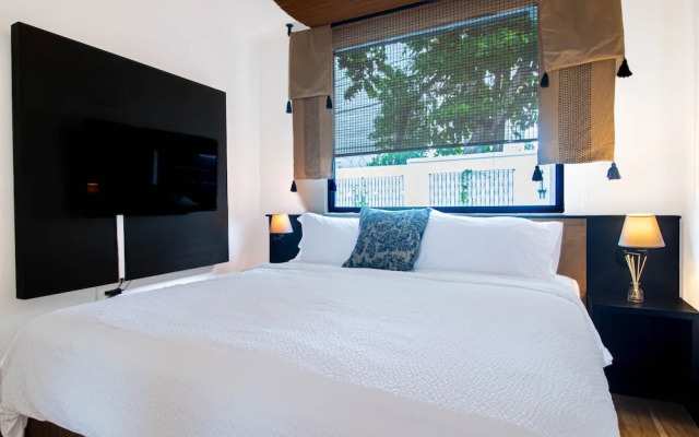 Villa Azure Ocean Suites