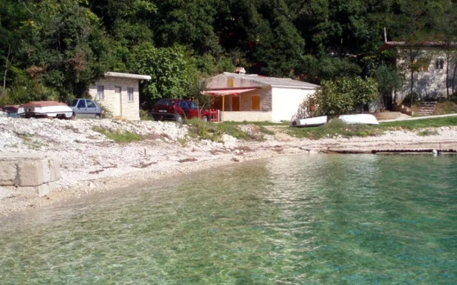 Apartments with a parking space Manjadvorci, Marcana - 7445