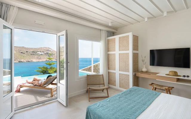 Etesians Suites & Villas