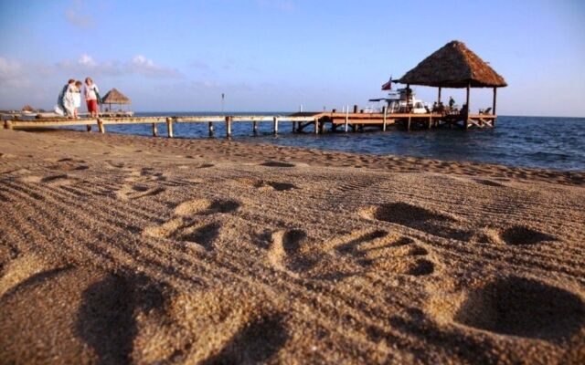Beaches And Dreams Boutique Hotel