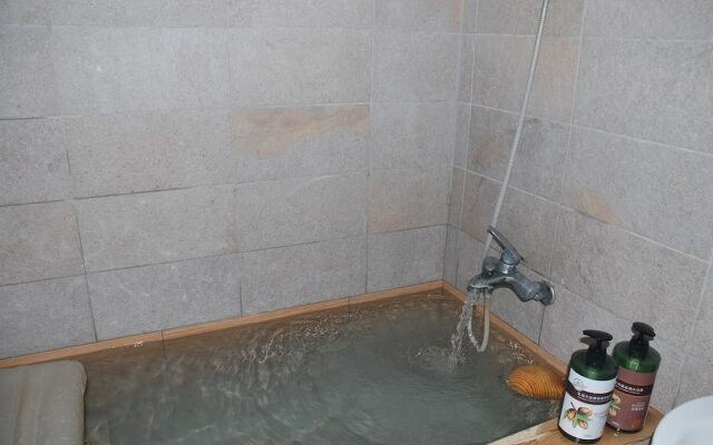 Lucky Hot Spring B&B