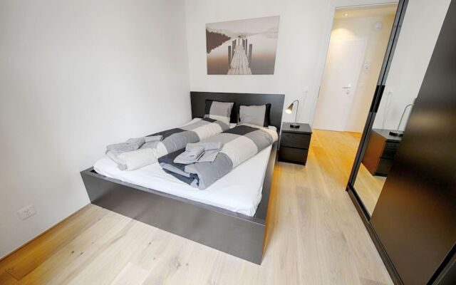 Hitrental City Apartments