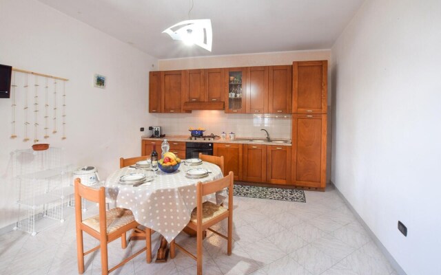 Stunning Home in Zambrone With Wifi and 2 Bedrooms