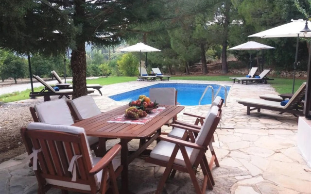 Remarkable 5-bed Villa in Miliou Village Paphos