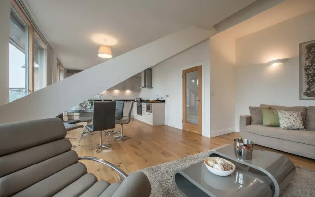 Hampden Apartments - The Victoria