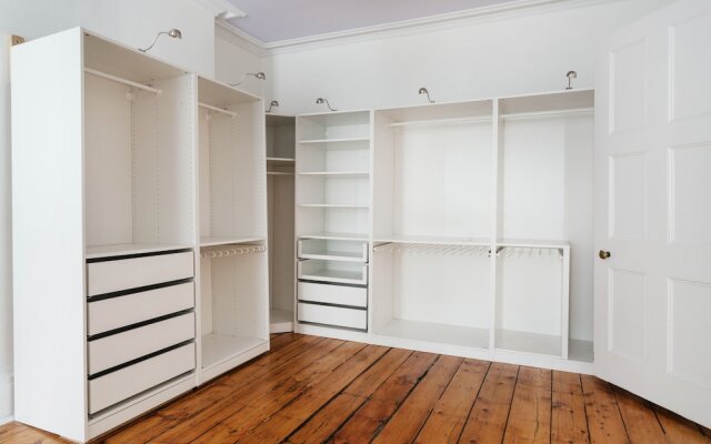 West Village 5BR Townhome & Private Yard