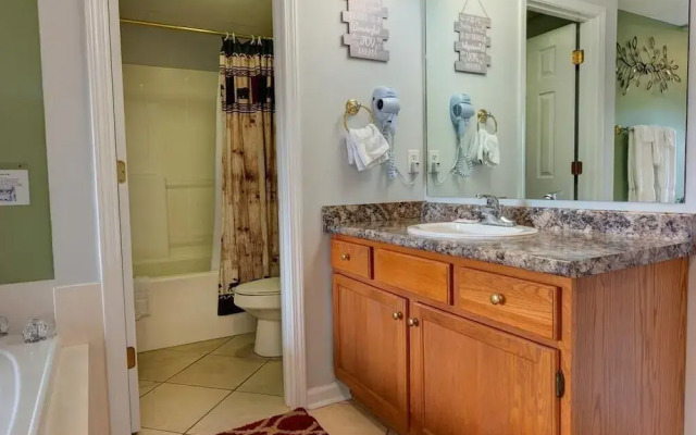 Whispering Pines 433