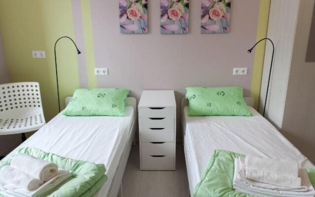 Апартаменты на Перелета 32