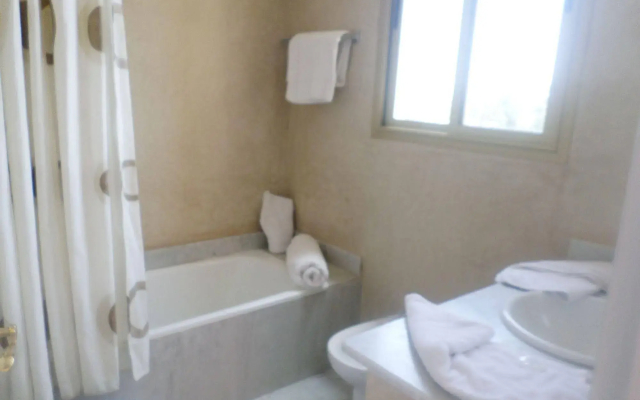 appart hotel amina
