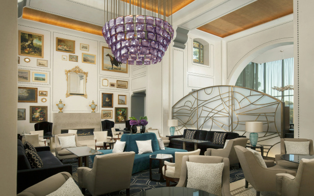 Royal Savoy Hotel & Spa