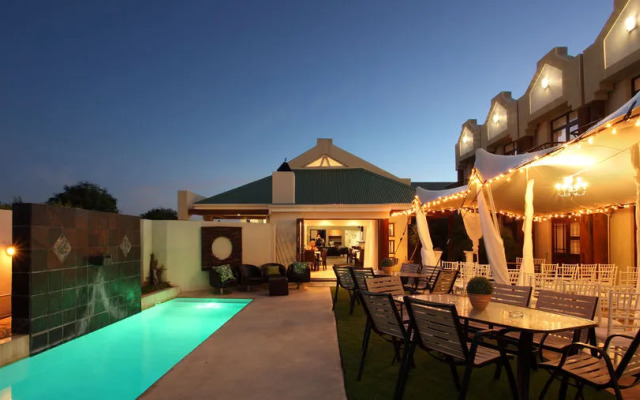 Feathers Boutique Hotel