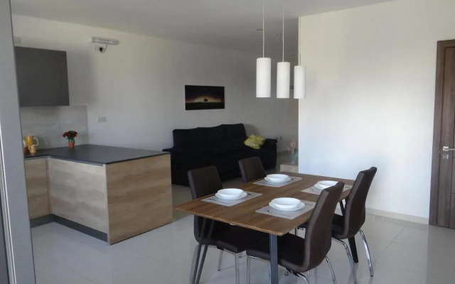 SB3 - Stylish PENTHOUSE - Superb Location Msida