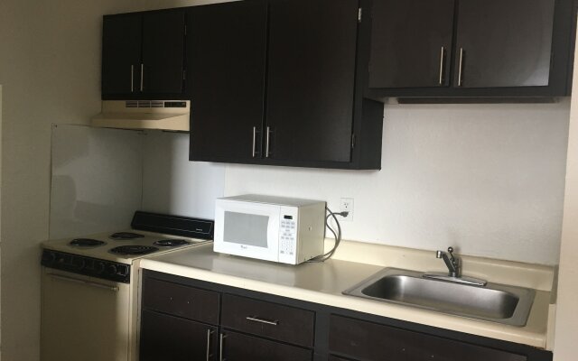 Welcome Suites Hazelwood