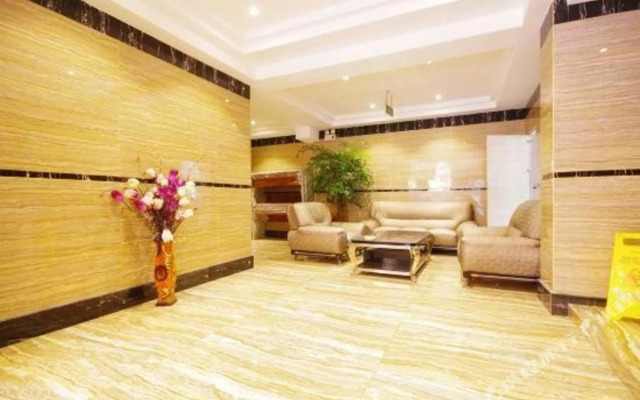 Yibin Rongzhou Holiday Hotel (Guanying Ancient Street)