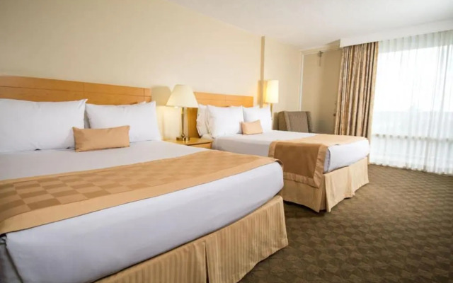 Ramada Edmonton Hotel & Conference Centre