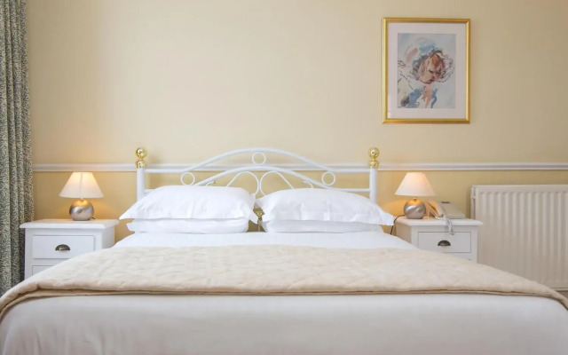 The Queens Hotel