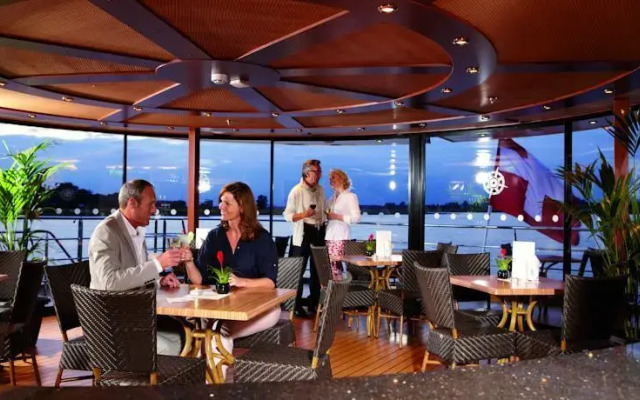 Regis Hotelschiff 4**** Hafen Düsseldorf