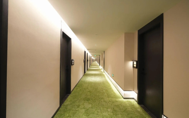 Sijiqing Teng Hotel (Ningbo Jiangshan Wanda Plaza Branch)