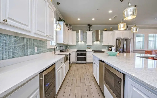 Beachfront 8bedrooms Lemonshello