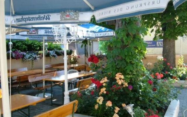 Assos Hotel Restaurant