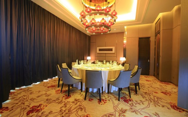 Grand New Century Hotel Fuyang