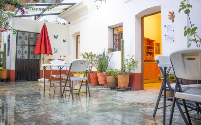 Hotel Dos Lunas - Hostel