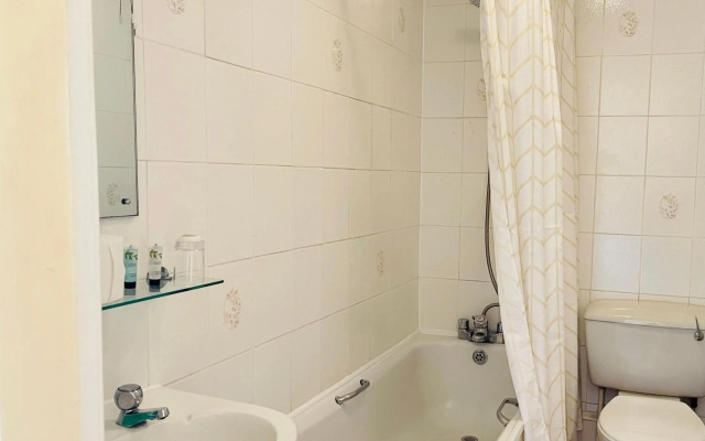 Lovat Hotel