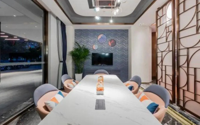 Hotel Yitel Shanghai Jinqiao Branch