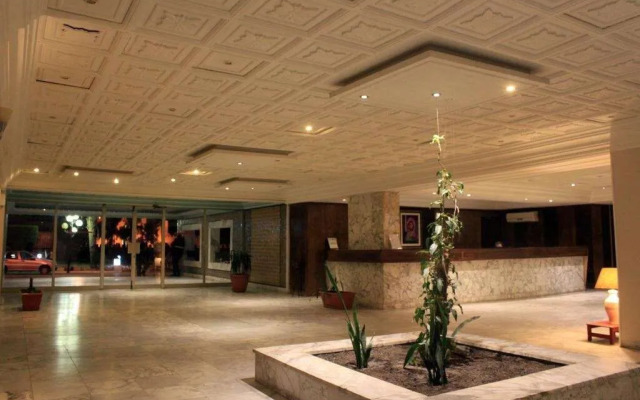 Sarra Hotel