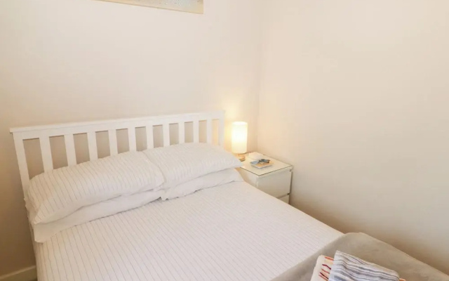 Daffodil Apartment