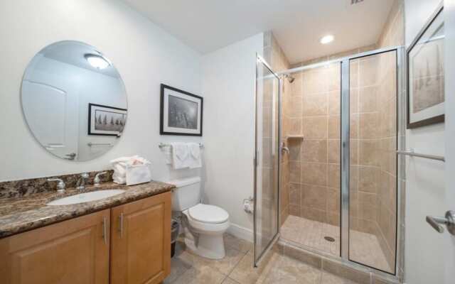 Mustique 1402 4 Bedroom Condo by RedAwning