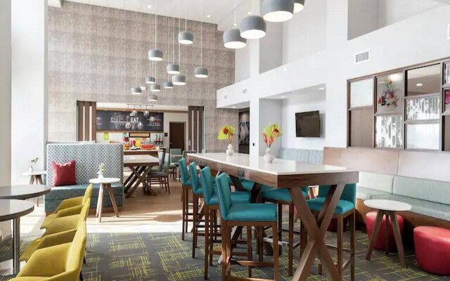 Hampton Inn & Suites Watsonville