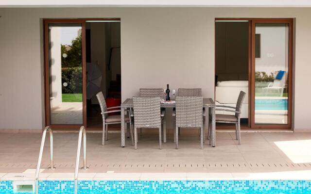 Angie Luxury Beach Villas