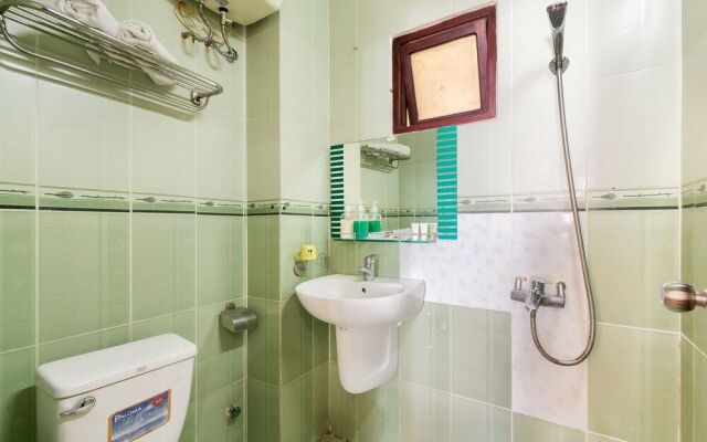 OYO 688 Anh Tuan Hotel