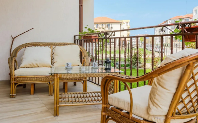 2 Bedroom Apartment in Dafinka Guest House