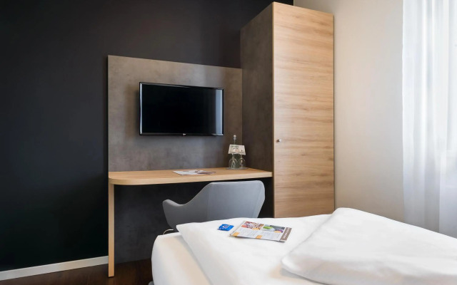 Signature East Hotel Apartment