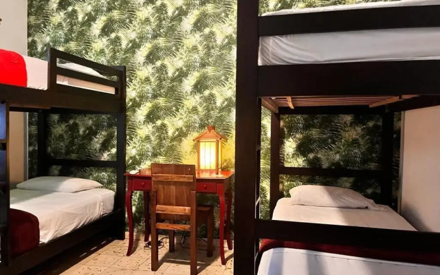 Panama House Bed & Breakfast