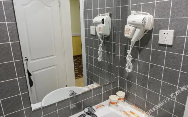 Chenyue Hotel (Xi'an Chang'an University Town)