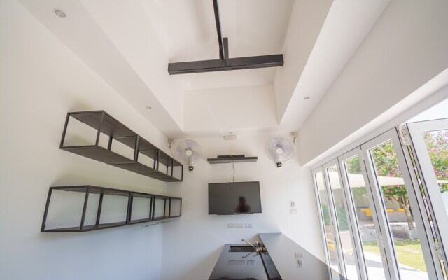 Luxury 5 Bedroom Pool Villa Amrahs