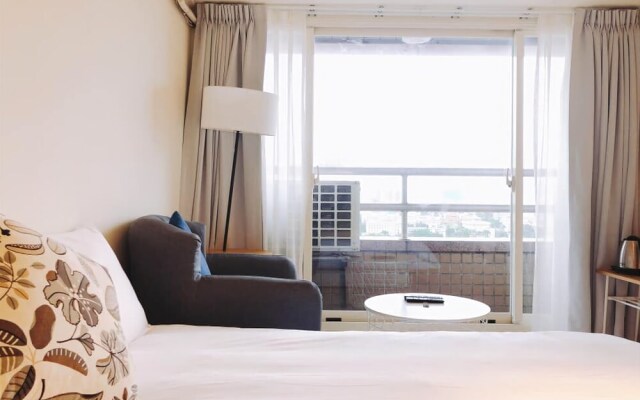 Taipei Apt.4 MRT Ximen Station Suite