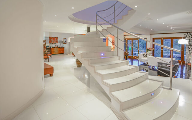Leaves Lodge and Spa
