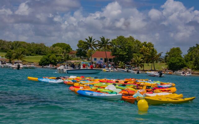 Makare Lagoon Club