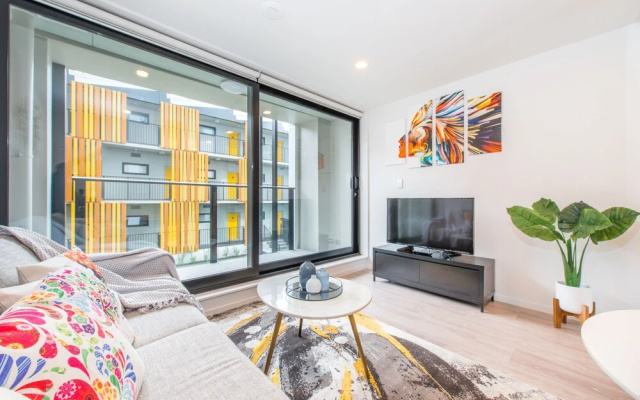 Ehome - Brand New Designed & Stunning Apartment In CBD – Guest Rooms – Auckland