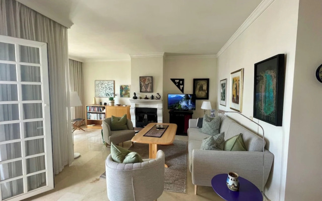 Marbella - House - Sleeps 4 - Pool - Parking