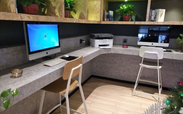 Nanfang Junyue Business Hotel