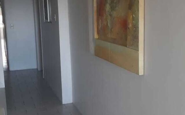 Praia dos Amores Hostel
