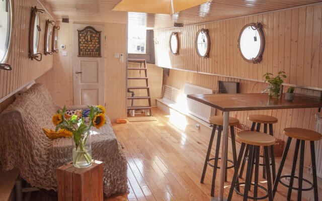 Houseboat De Tulp