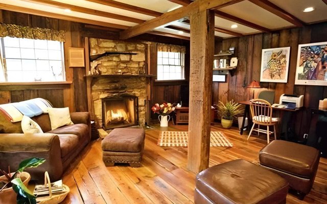Hummingbird Inn